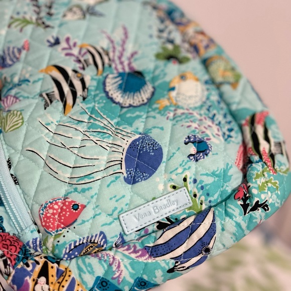 Sling backpack - Picture 3 of 6